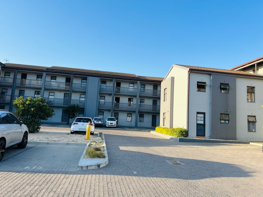 2 Bedroom Property for Sale in Parklands Western Cape